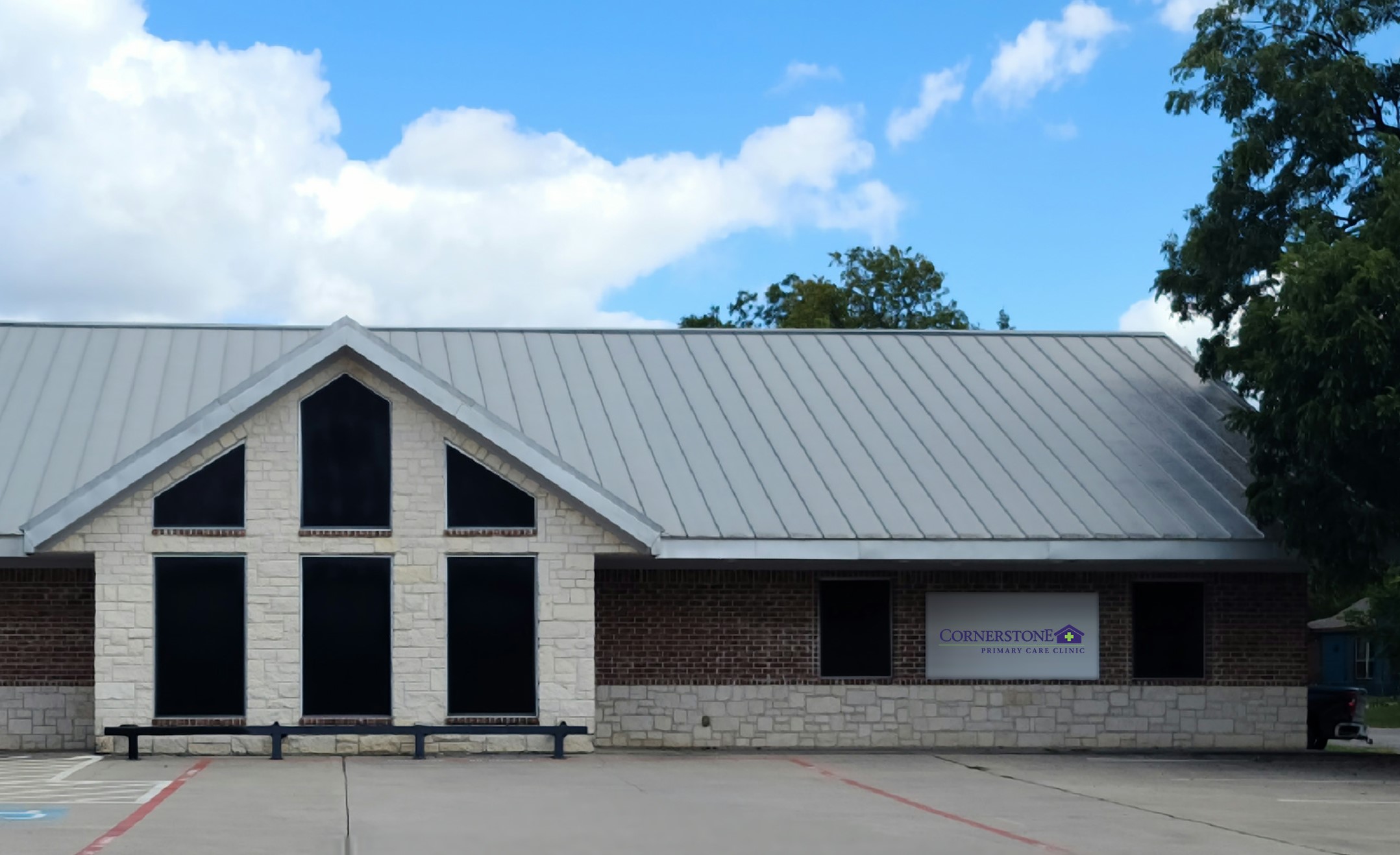 Picture of the outside of Cornerstone Primary Care Clinic in Sherman, TX